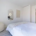 Apartament Hideout *