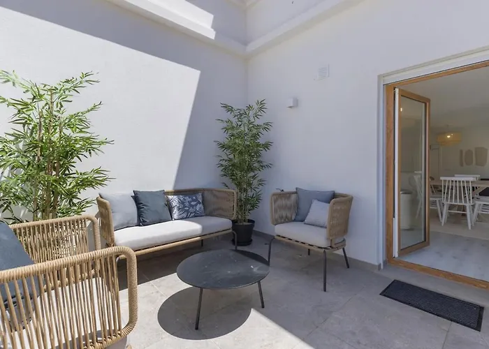 Апартаменты Hideout *